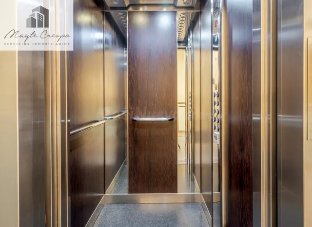SE VENDEN 2 PLAZAS DE GARAJE. ZONA FORUM. 46.000 EUROS. — 5