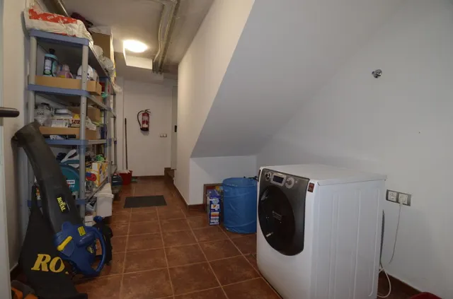 Urbis te ofrece un maravilloso chalet en venta en zona La Valmuza, Doñinos de Salamanca, Salamanca. — 50