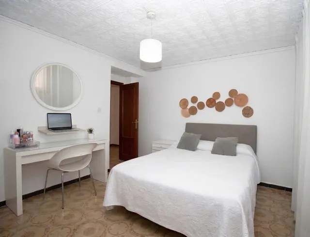Estupendo piso exterior con balcón en el centro de Torrent! Tu oportunidad para dejar de pagar alquiler ¡Es una buena oportunidad, no la dejes escapar! — 12