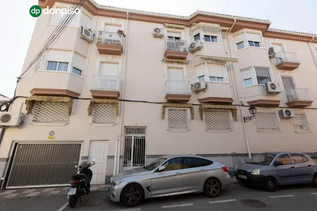 Plaza de aparcamiento de 25 m2 en Armilla (Granada) – acceso por calle málaga — 7
