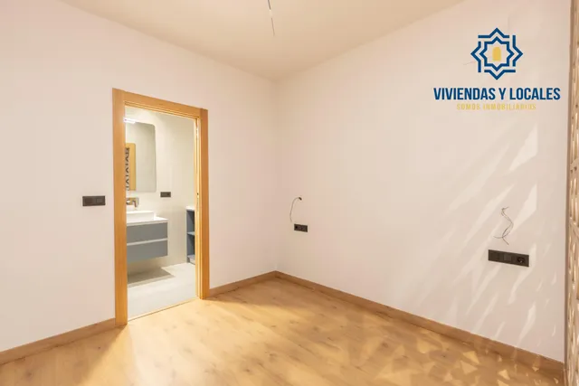 Moderno estudio tipo loft en urbanización villa pineda - zona villarejo — 11