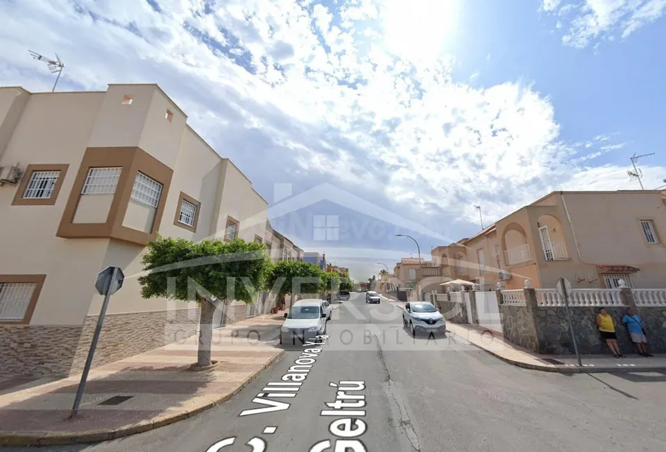 Vivienda en  cortijos de marin