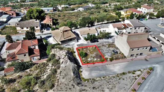 Solar en pueblo tranquilo en plena expansión con piscina mun - foto 4