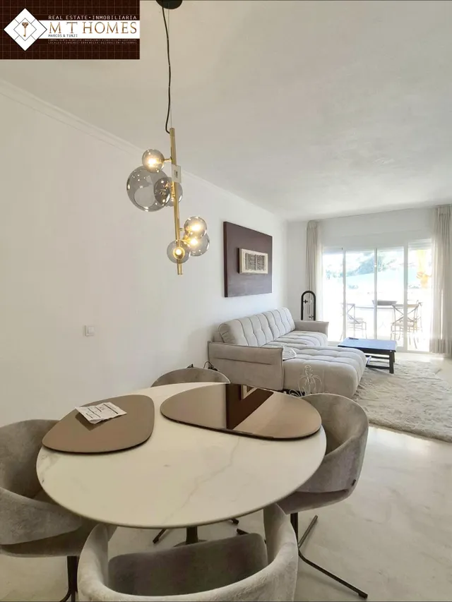 PISO JUNTO AL MAR CON VISTAS TOTALMENTE RENOVADO — 12