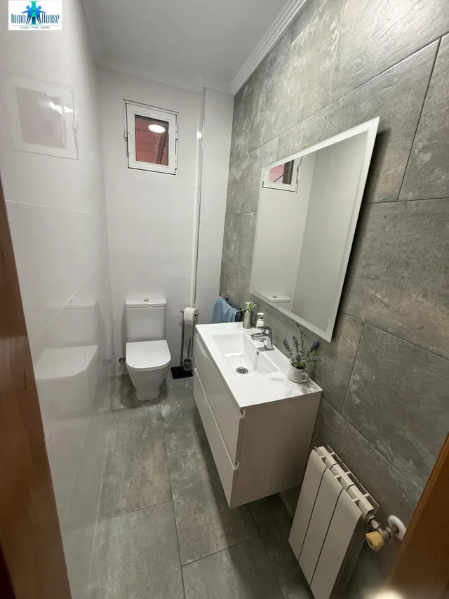 INMOHOUSE VENDE PAREADO — 42