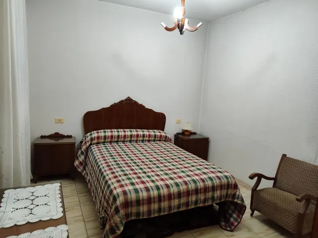 Amplia Casa Solar en Cuatrovientos, Ponferrada - €139.000 — 36