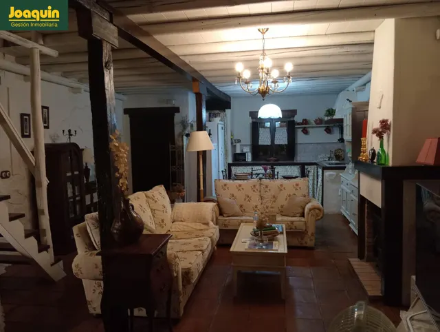 En Las Jaras parcela con piscina y dos viviendas independientes (Hipotecable) — 17