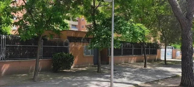 SE VENDE piso OKUPA en C AV LOS ROSALES,119 Esc:2 Pl:2 Pt:A - foto 4