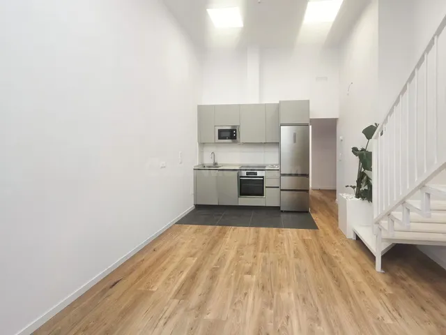 ESPACIO ÚNICO : USO DE OFICINA ; PERO CON LA CALIDEZ DE UN H - foto 5