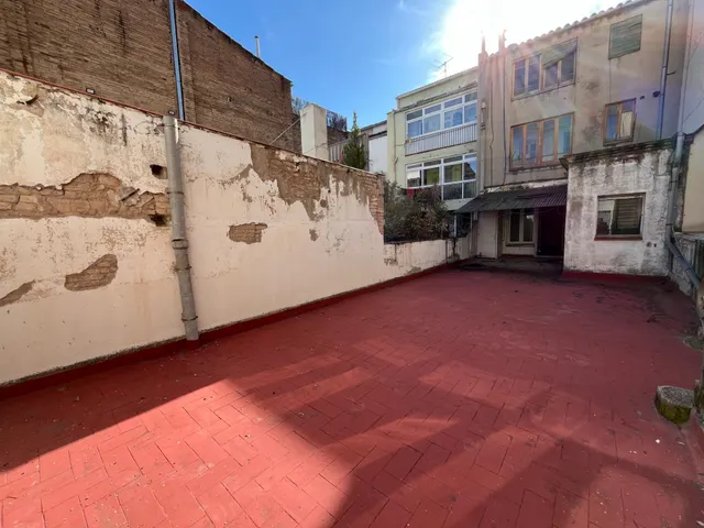 Oportunidad, tres pisos de 140m2 + terraza 100m2, segundo con 125m2 y dúplex 125 m2 con terraza 30m2 — 32
