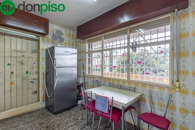 Gran casa con parcela y piscina en Cájar — 13