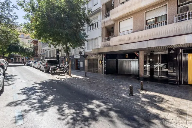 PLAZA DE GARAJE JUNTO A RECOGIDAS — 7