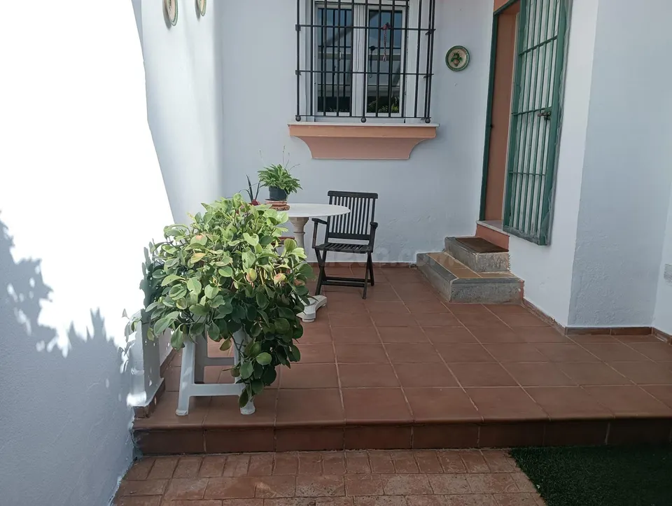 VENTA DE ADOSADO EN EL ALMENDRAL PUERTO REAL