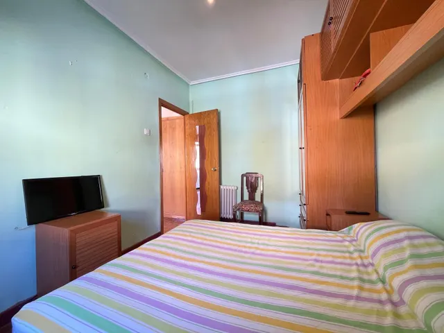 SE VENDE PISO ZONA ALTA — 21