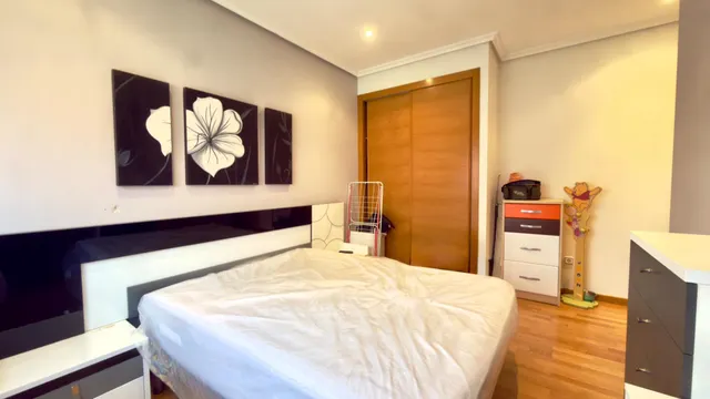 Piso de 3 habitaciones con Garaje y Trastero - ¡Oportunidad en Zona cerca del Centro! — 21