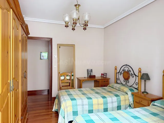 Casi 100 m2 y cuatro habitaciones en los primeros números de Zabaleta. Casi nada. — 25