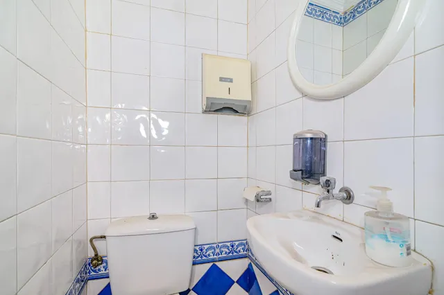 Local en Venta en la Calle Sol — 18