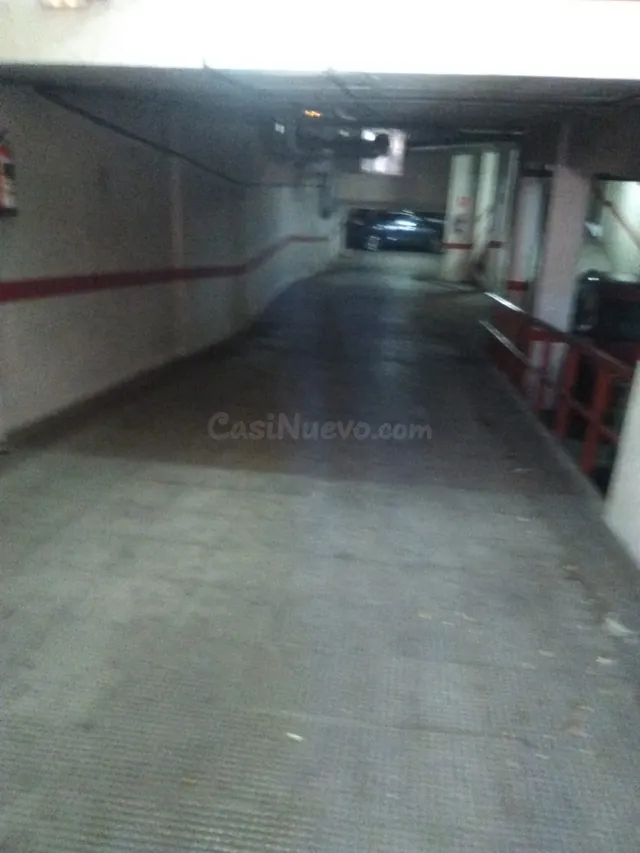 ¡¡¡¡¡Estupenda plaza de Garaje grande y de fácil aparcamient - foto 4