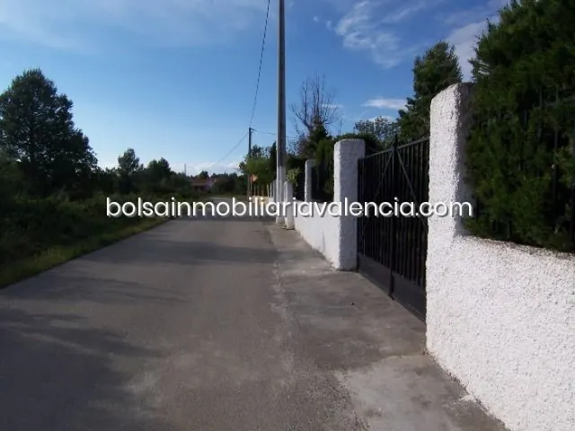 Terreno rural 8000m² en venta - La Raiosa — 28