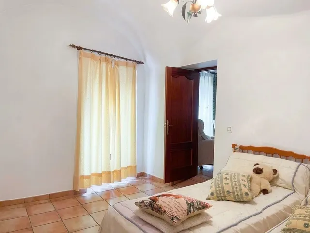 Imponente edificio histórico de 810 m2 con gran patio en casco histórico de Arroyo de San Serván — 13