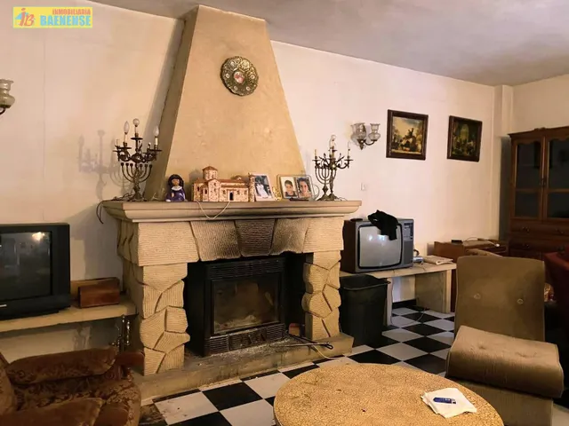 Chalet en venta — 17