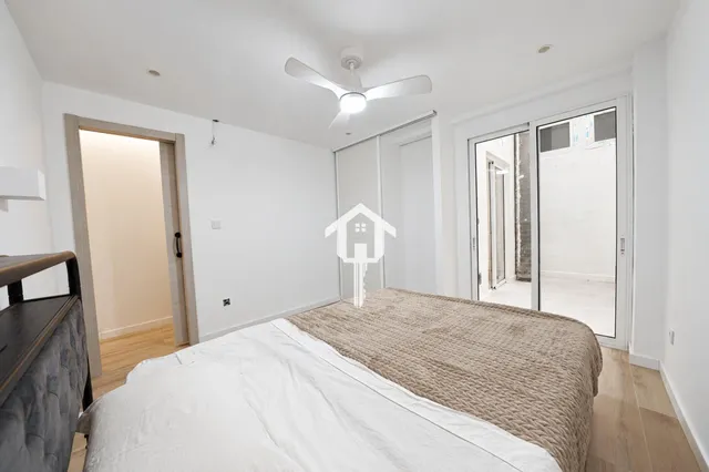 Entreplanta totalmente reformada con 2 patios en exclusiva en zona benalúa de Alicante — 37