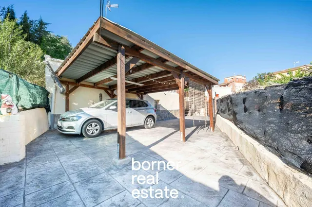 Casa con jardín en Sant Muç, Rubí — 5