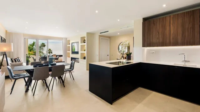 APARTAMENTO TOTALMENTE REFORMADO CON VISTAS DESPEJADAS AL MAR EN VENTA EN BAHÍA DEL VELERÍN, ESTEPON — 20