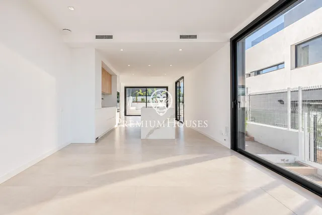 Casa moderna con vistas despejadas en Mas Alba — 10