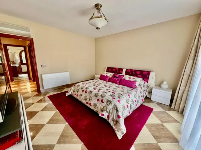 CHALET INDEPENDIENTE CON GRAN PARCELA Y PISCINA PRIVADA EN EL ALBIR, ALFAZ DEL PI — 36