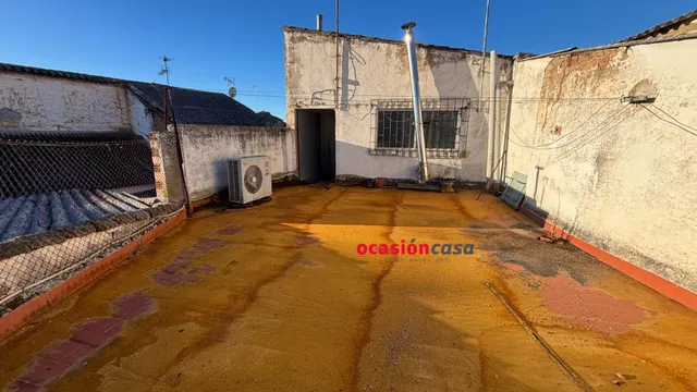 Piso, bar, local y cochera a la venta en Belmez — 9