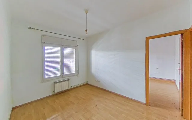 SE VENDE PISO EN BARCELONA, ZONA BON PASTOR — 7