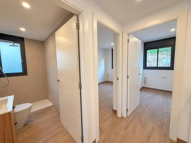 CASA A ESTRENAR DE 4 habitaciones Y ZONA PARQUING — 16
