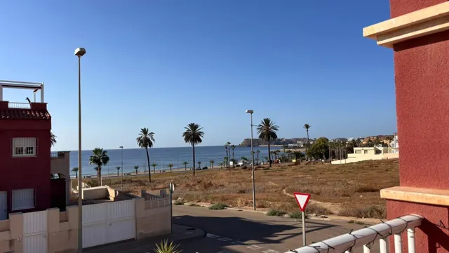 Apartamento con solárium, barbacoa, piscina comunitaria y vistas al mar en El Alamillo — 21