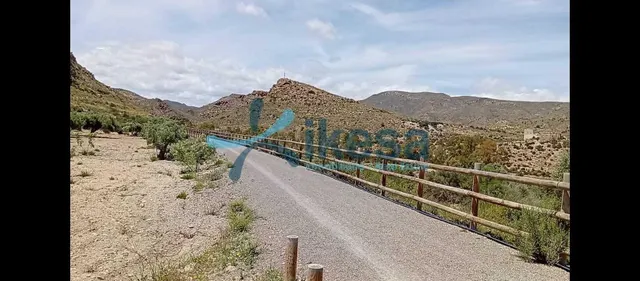 VENTA DE TERRENO RURAL EN LUCAINENA DE LAS TORRES (ALMERÍA) - foto 2