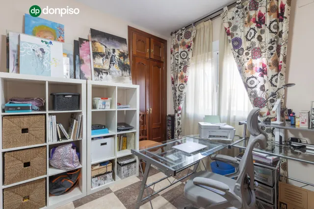 Casa en Armilla con terraza, patio y amplia cochera — 31