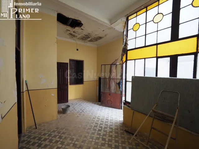 Se vende espectacular casa de planta baja en esquina en una  - foto 4