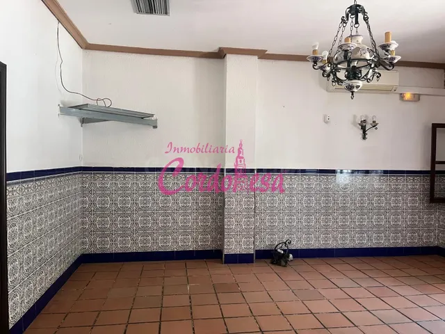 Local comercial 165m² en venta - Zoco - foto 3