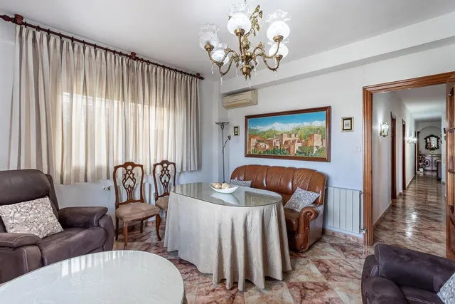 Piso señorial de 182 m2 en Avenida Madrid: amplitud, luz y posibilidades infinitas con garaje opcional. — 13