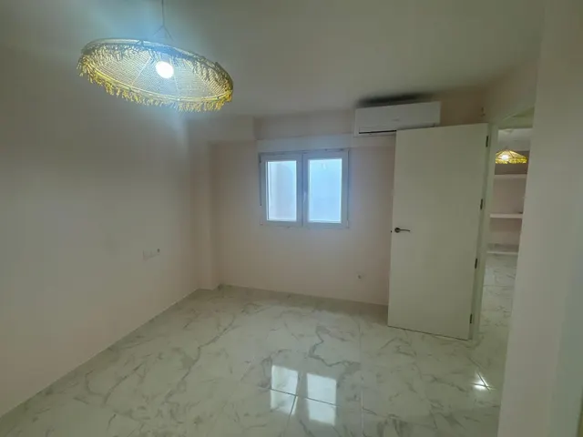 PIso    centrico de tres dormitorios y tres baños — 21