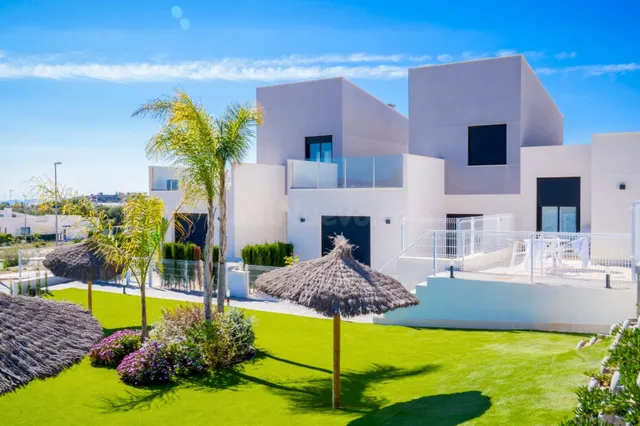 Chalet adosado de obra nueva en Urbanización Villas Altaona - foto 5