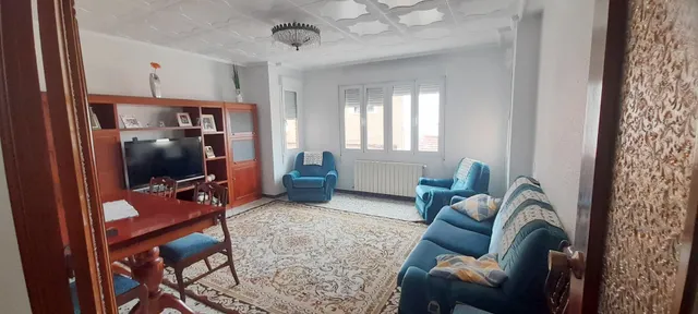 EDIFICIO DE 2 PLANTAS y 2 VIVIENDAS EN BARRIO DON JESÚS ALTA CALIDAD — 36