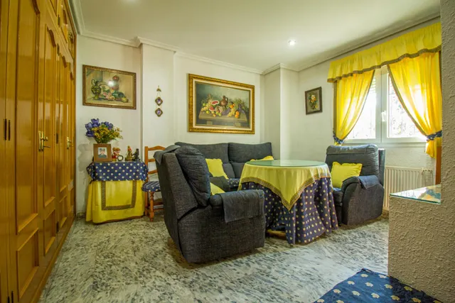 CHALET INDEPENDIENTE JUNTO AL VIEJO VIVERO EN BADAJOZ — 12