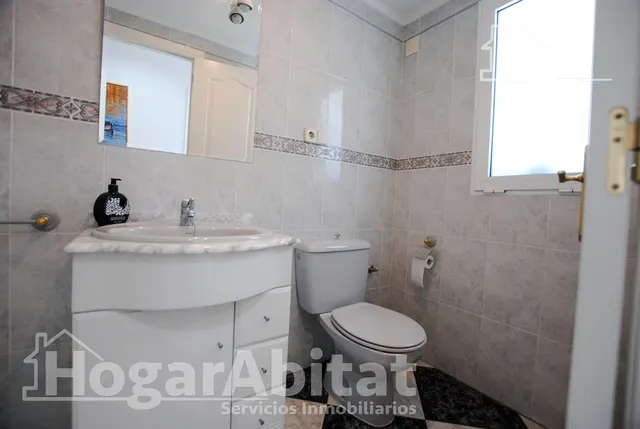 ADOSADO SEMINUEVO CON TERRAZA Y GARAJE — 36