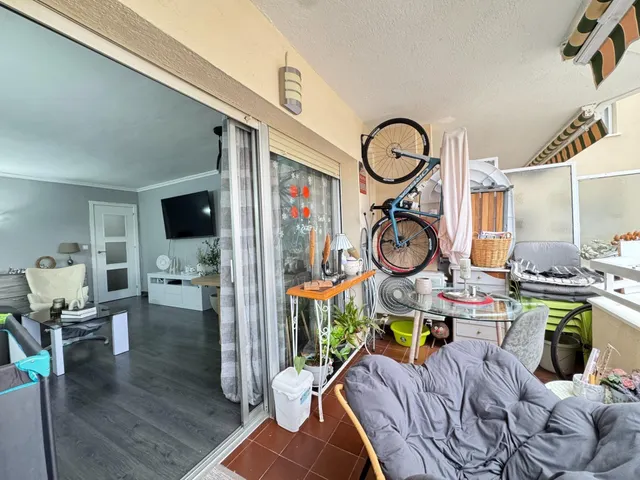 PISO EN SALOU CENTRO 4 habitaciones — 18
