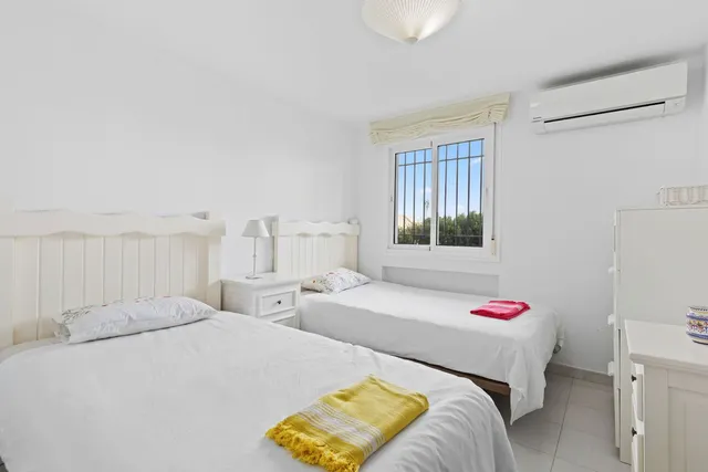 Chalet 5 habitaciones 249m² en venta - Riviera del sol — 28