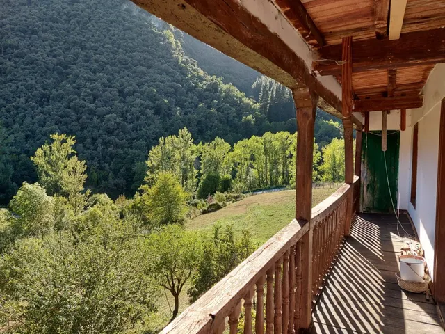 Casa con terreno en Pesaguero