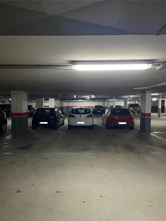 alquiler plaza de garaje en Rosaleda — 4
