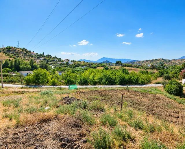 EXCLUSIVA FINCA RÚSTICA DE 7.500 M2 CON 292 M2 CONSTRUIDOS, PRIVACIDAD Y VISTAS DESPEJADAS EN COÍN — 16