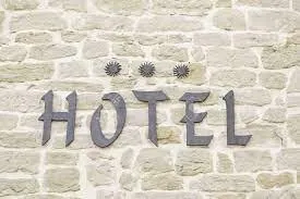 Hotel en venta de tres estrellas
